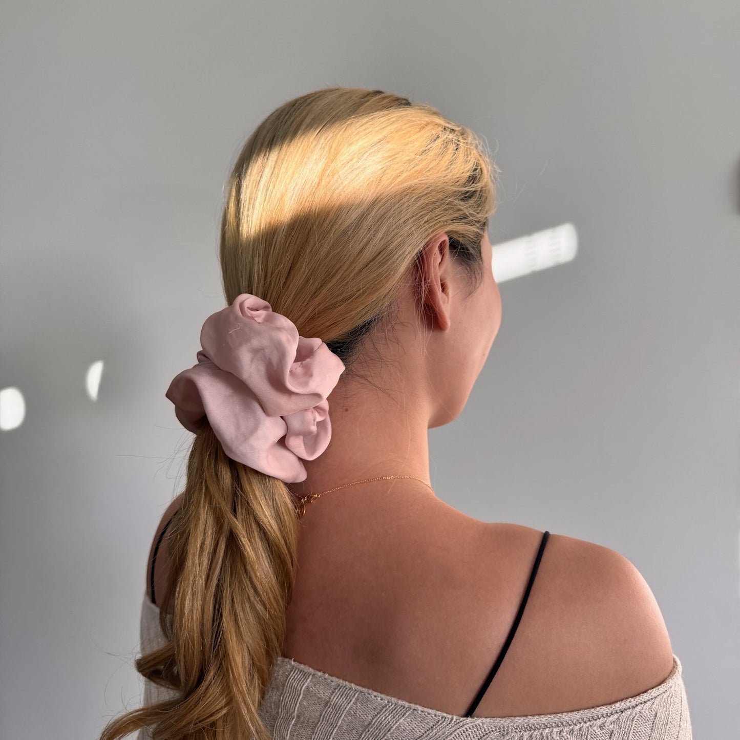Oversized Areum Satin Scrunchie